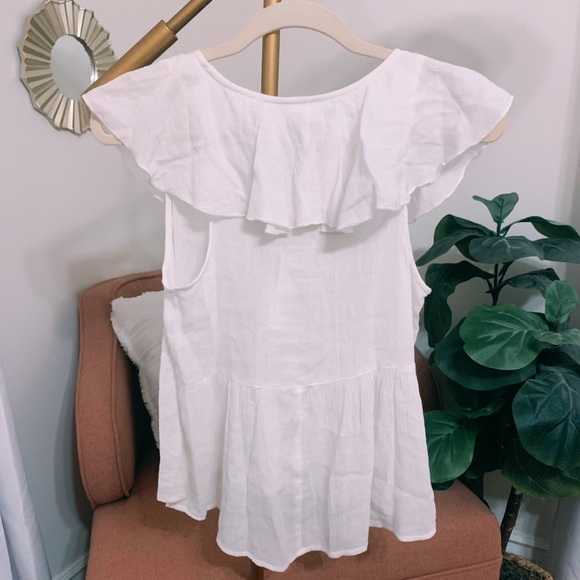 White flowy top! NWOT - Picture 2 of 5